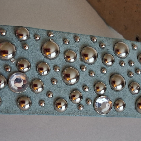 VTG Leather Studded Bedazzled Belt Women\'s Large Vintage Light Blue & Silver main image 3